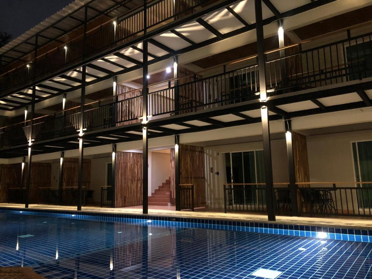 Celosia Chiang Mai Hotel Екстер'єр фото
